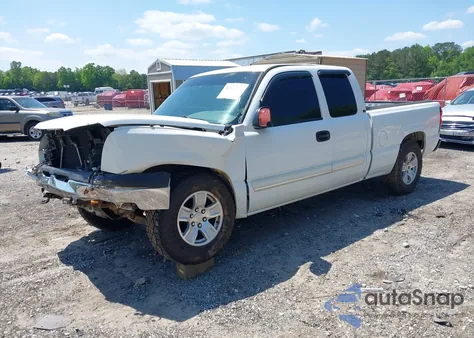 2004 Chevrolet Silverado 1500 Ls из США, поврежденный, VIN 2GCEC19V841115473
